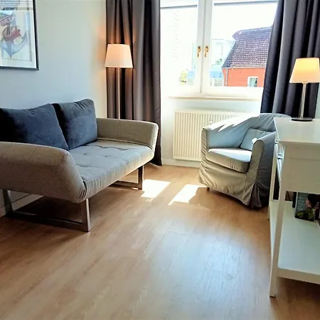 Strandredder, 163 *